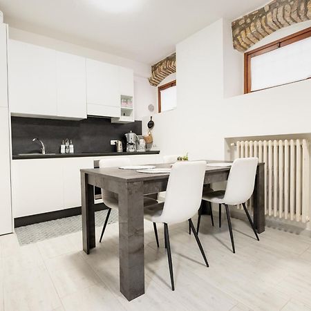 C-Apartment Lake Garda Salo Bagian luar foto
